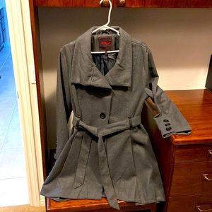 Chic wool blend jacket with waist tie